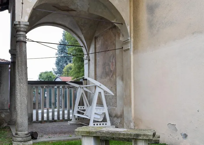 Arya's Corner By The - Parcheggio - Vista Arona