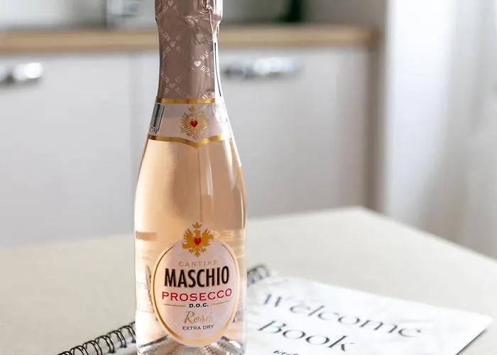 Arya's Corner By The - Parcheggio - Vista