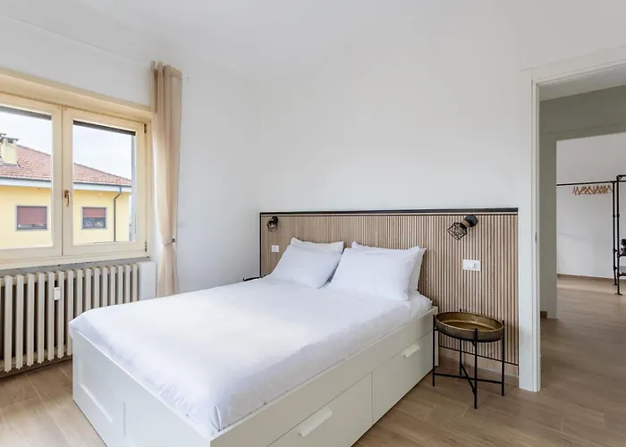 Arya's Corner By The - Parcheggio - Vista