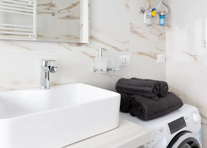 Lejlighed Arya's Corner By The - Parcheggio - Vista Arona